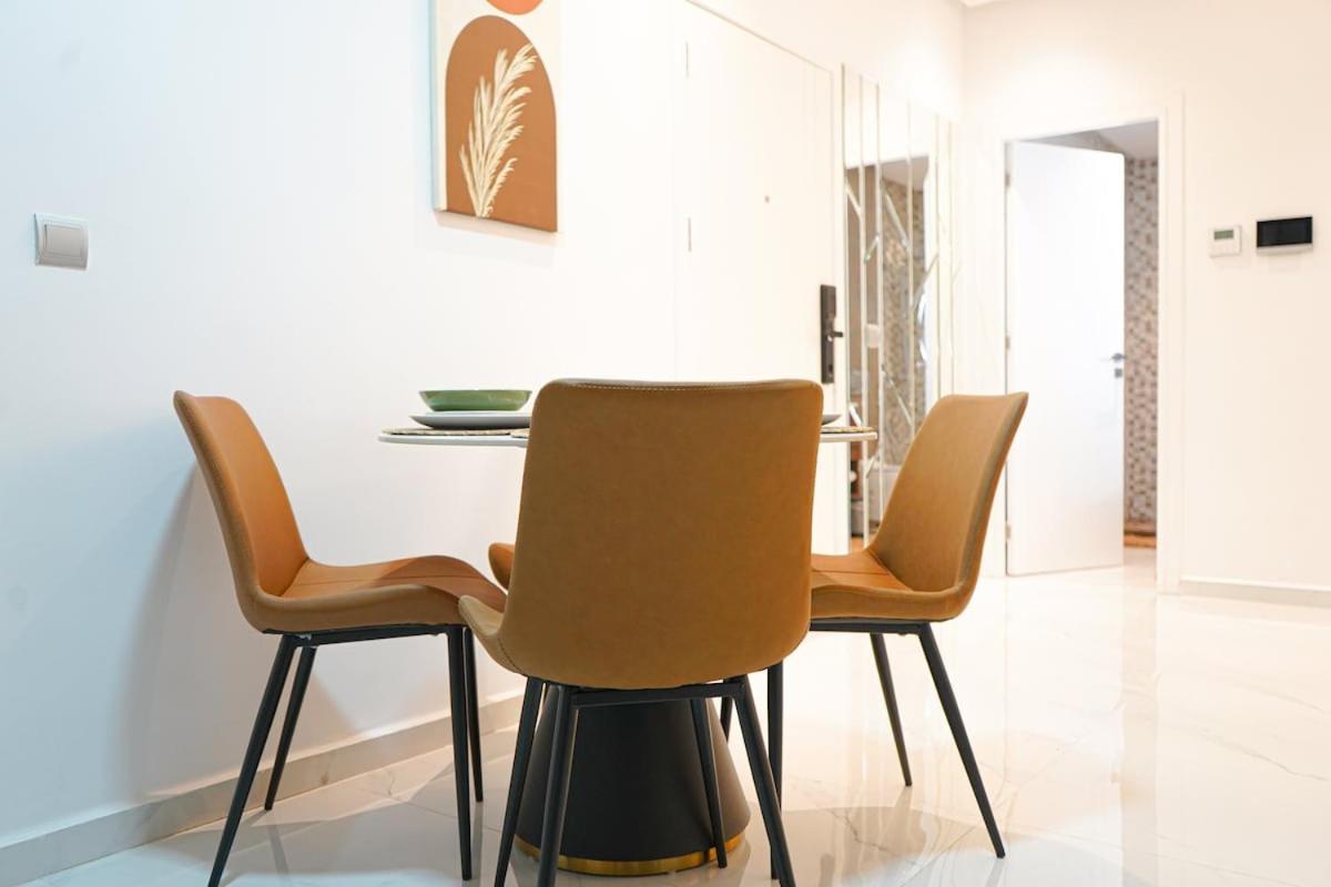 Elegant Beachside Location Tanger